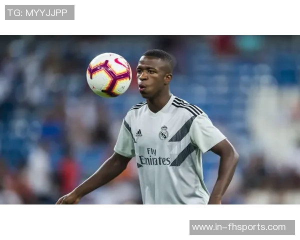 姆巴佩在社交媒体上祝贺维尼修斯获全场最佳称兄道弟心情愉悦